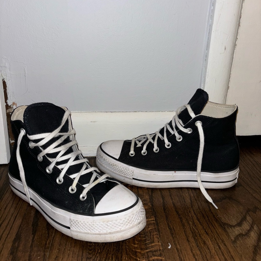 Converse Black and White platform high top